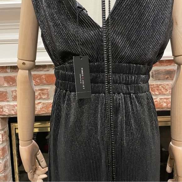 Romeo & Juliet Couture shimmering grey/silver evening gown / L / NWT - Picture 7 of 14